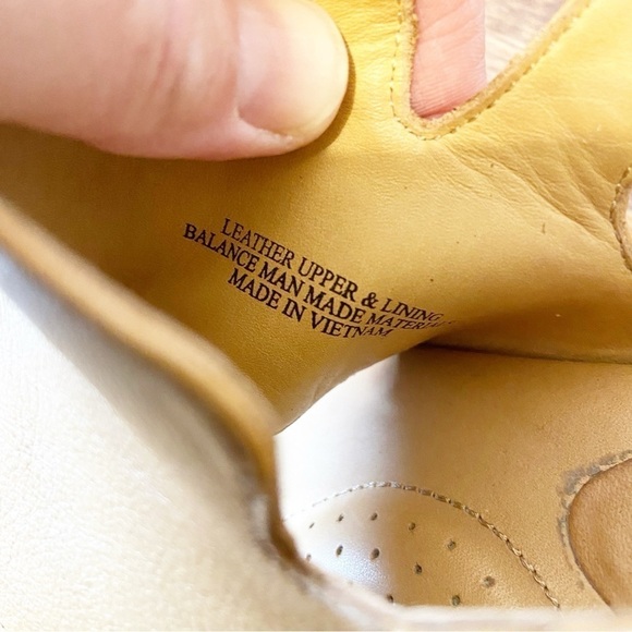 Crown by BORN | Leather Sling Back Metallic Block Heeled Sandals Size 9 - Picture 5 of 15